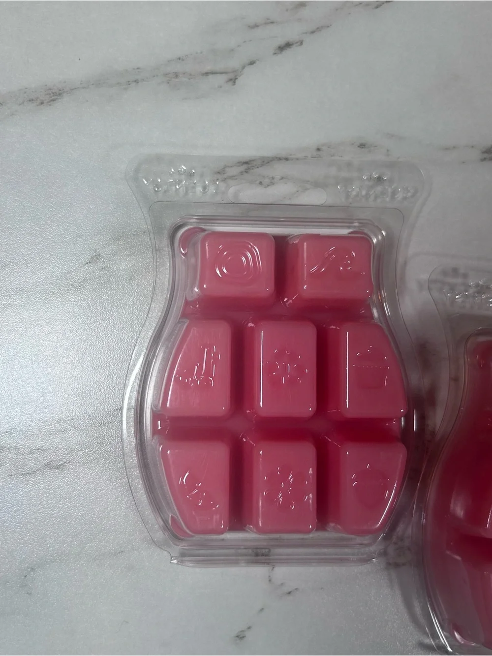 Scentsy Flirtatious Wax Bar - Pink